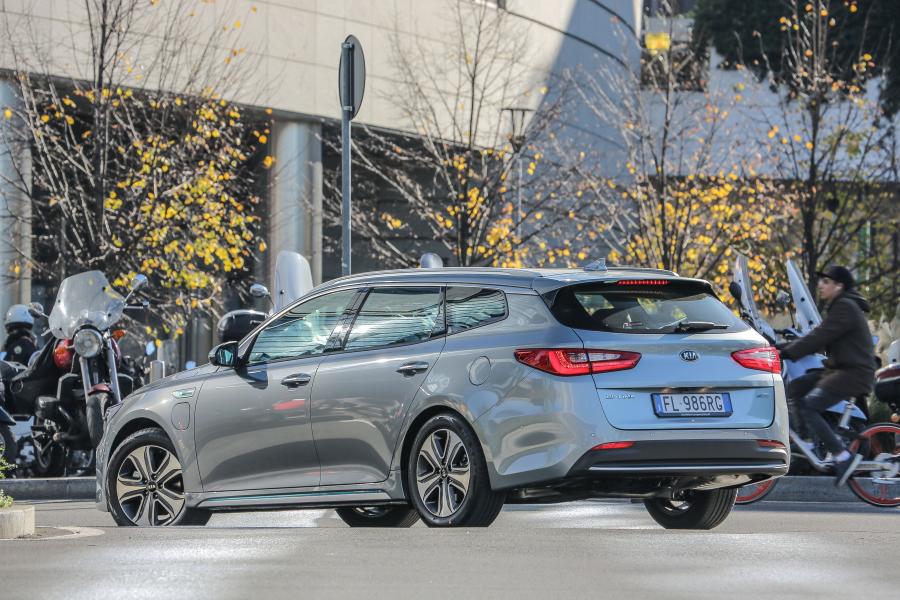  Kia Optima Sportswagon Plug-In Hybrid (JF) 2017 года  (WW) (фото 31 из 40)